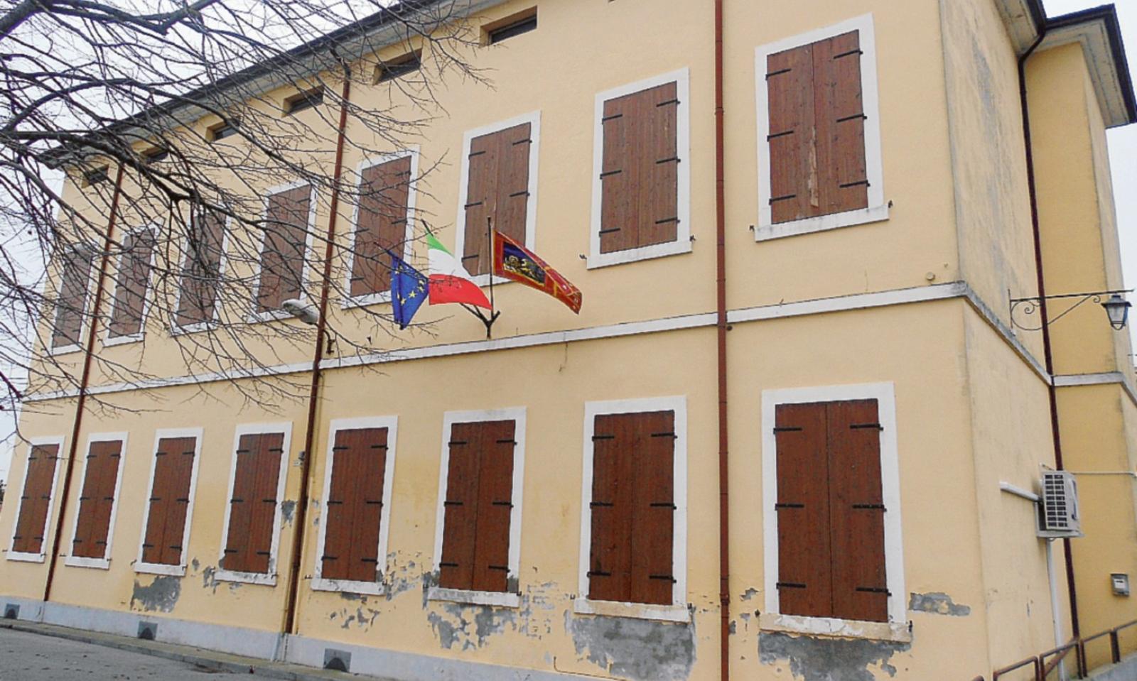 Delegazioni, i servizi vengono sospesi