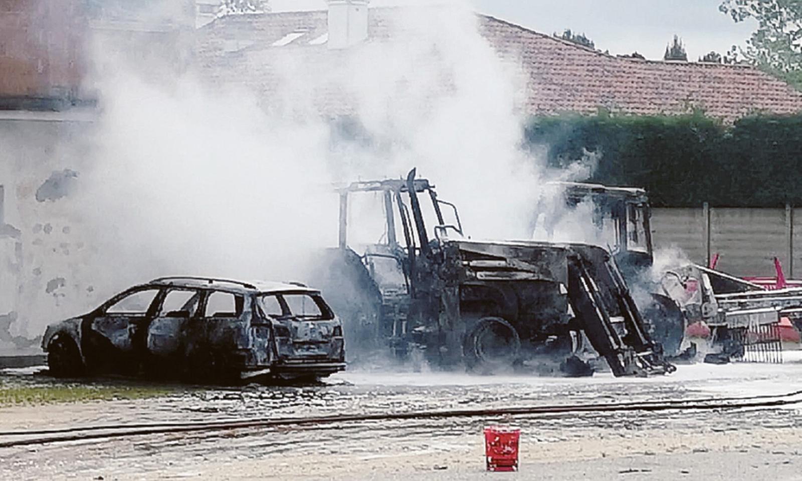 Bruciano i mezzi dell&rsquo;Alto Adriatiko