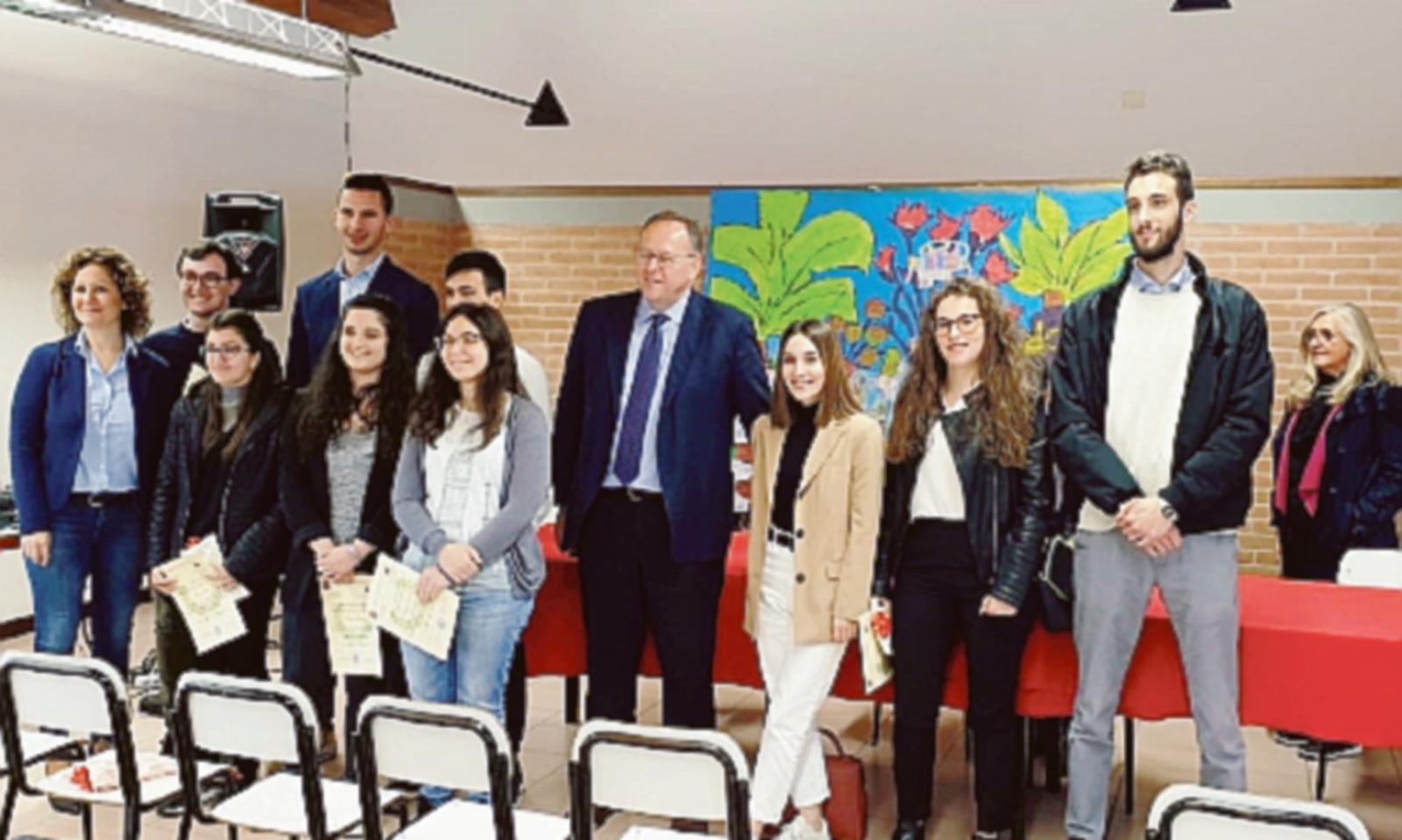 Lauree e diplomi, la grande festa