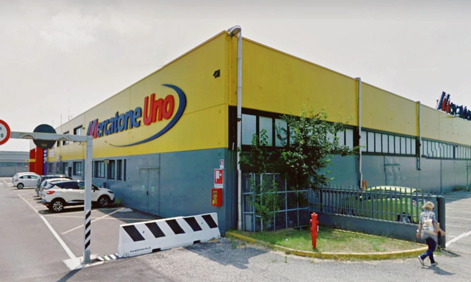 Mercatone, dipendenti lasciati a casa via Whatsapp