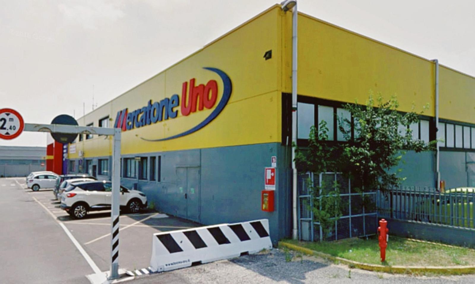 Mercatone, ultima spiaggia Roma