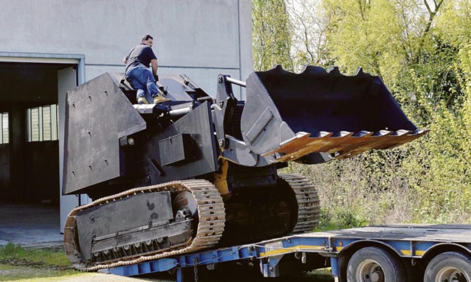 Tanko da guerra? Tocca agli imputati