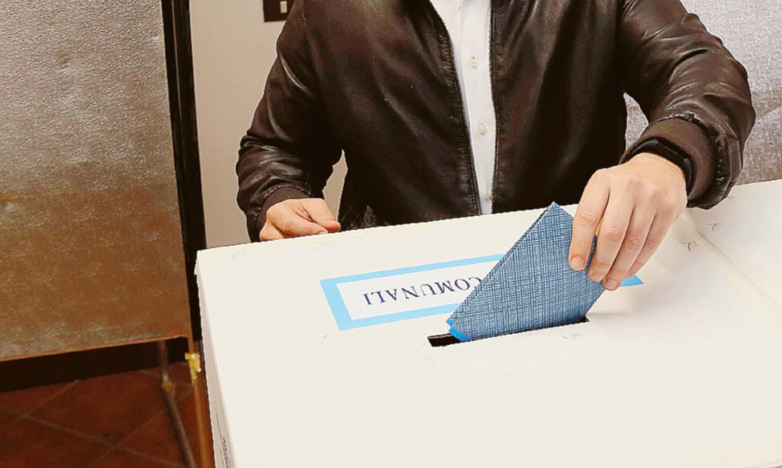 Ultime ore di trattative poi il sorteggio per la scheda