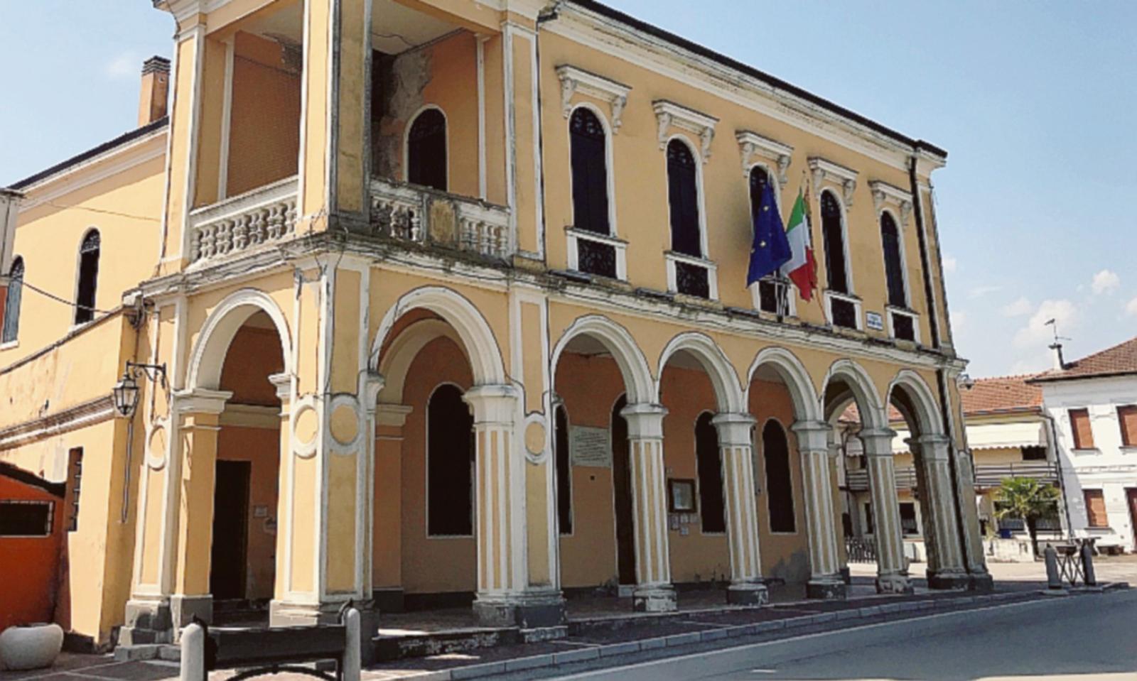 Il municipio di Castelguglielmo