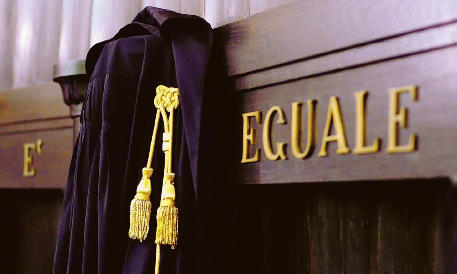 &ldquo;Io, minacciato di morte e senza asilo politico&rdquo;