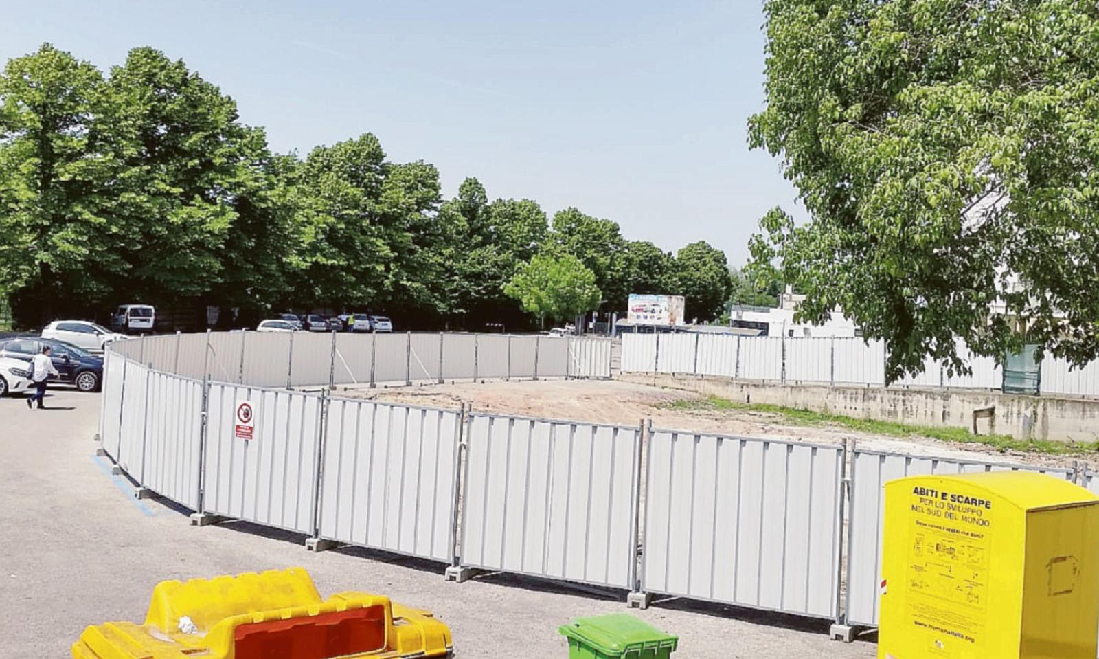 Dell'ex biglietteria  non resta pi&ugrave; nulla