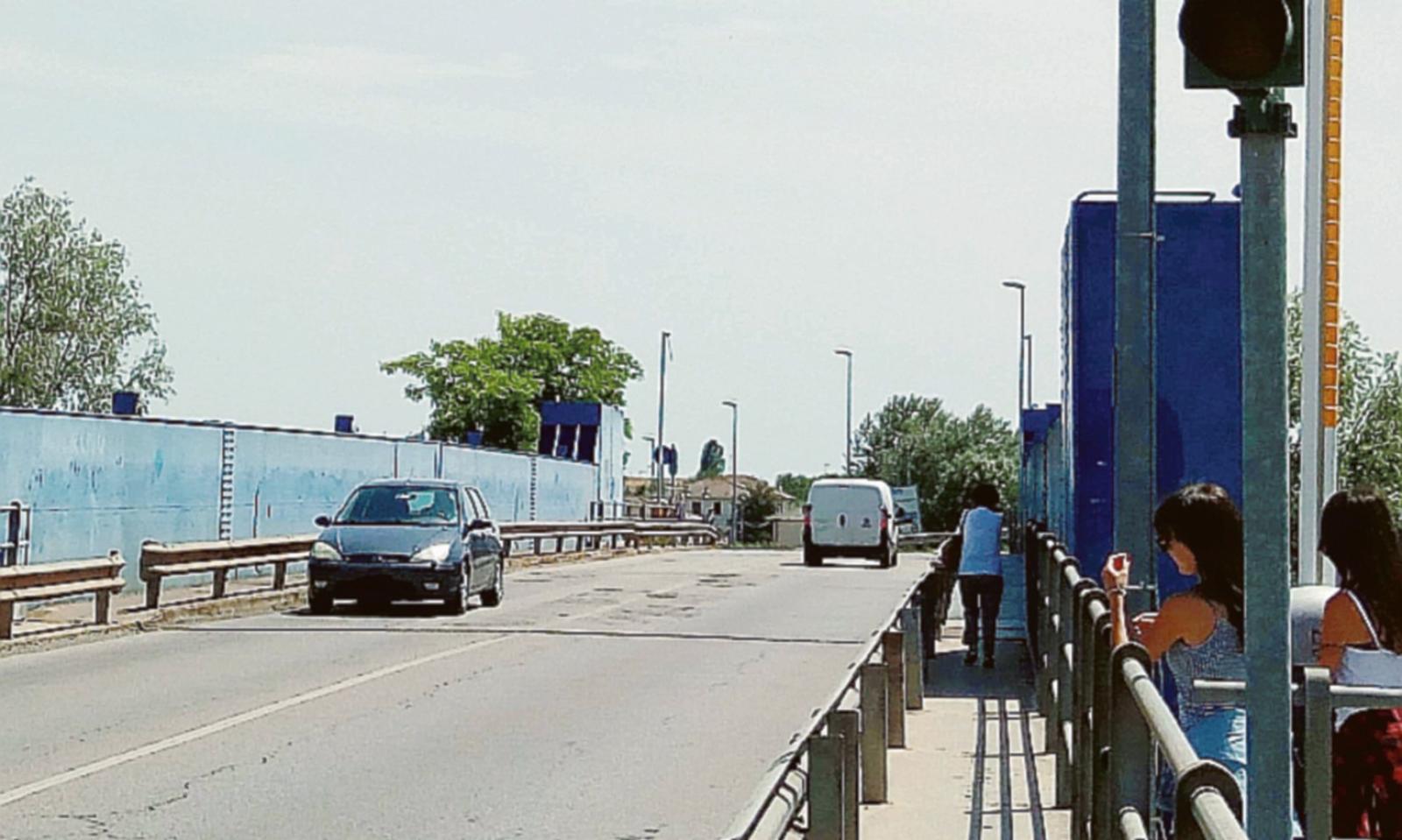 Ponte Chieppara, semaforo pronto