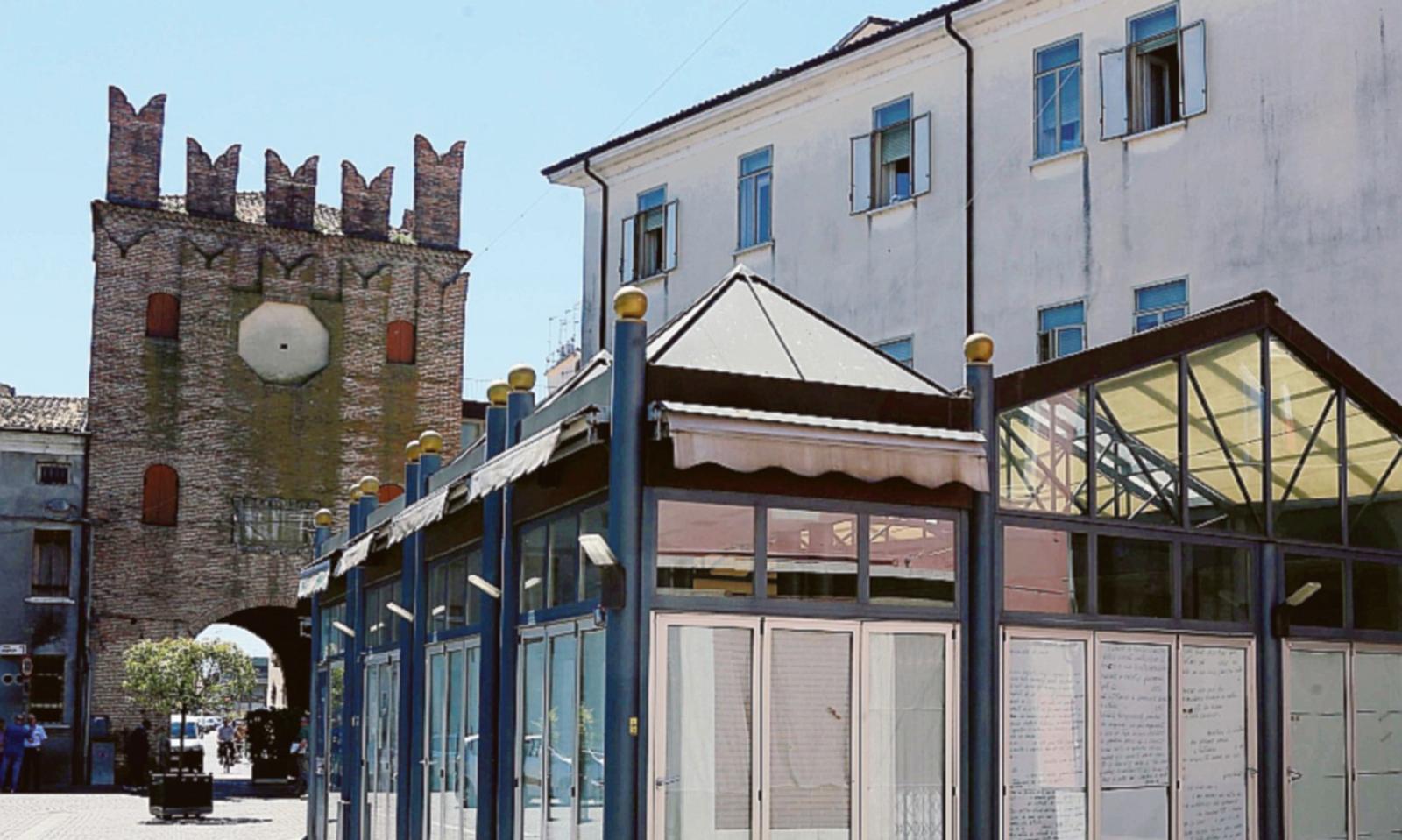 Cin cin chiosco, 365 giorni di niente