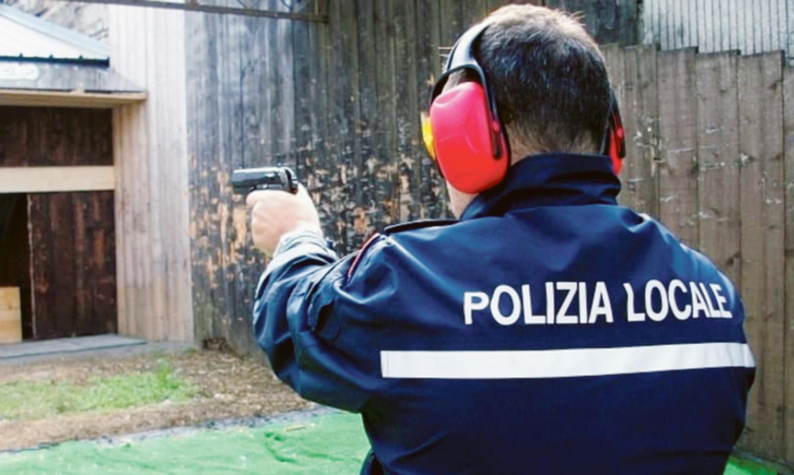 Il Prefetto: &ldquo;Armi ai vigili? Decisione politica&rdquo;