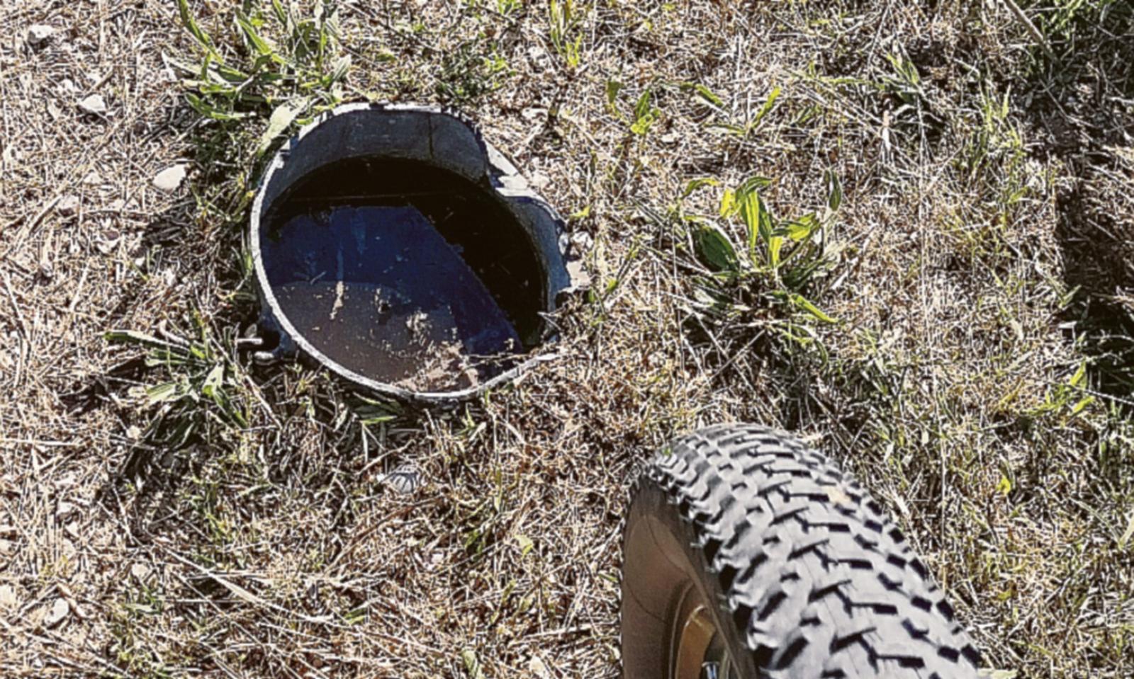 Una ciclabile a ostacoli sull&rsquo;argine 