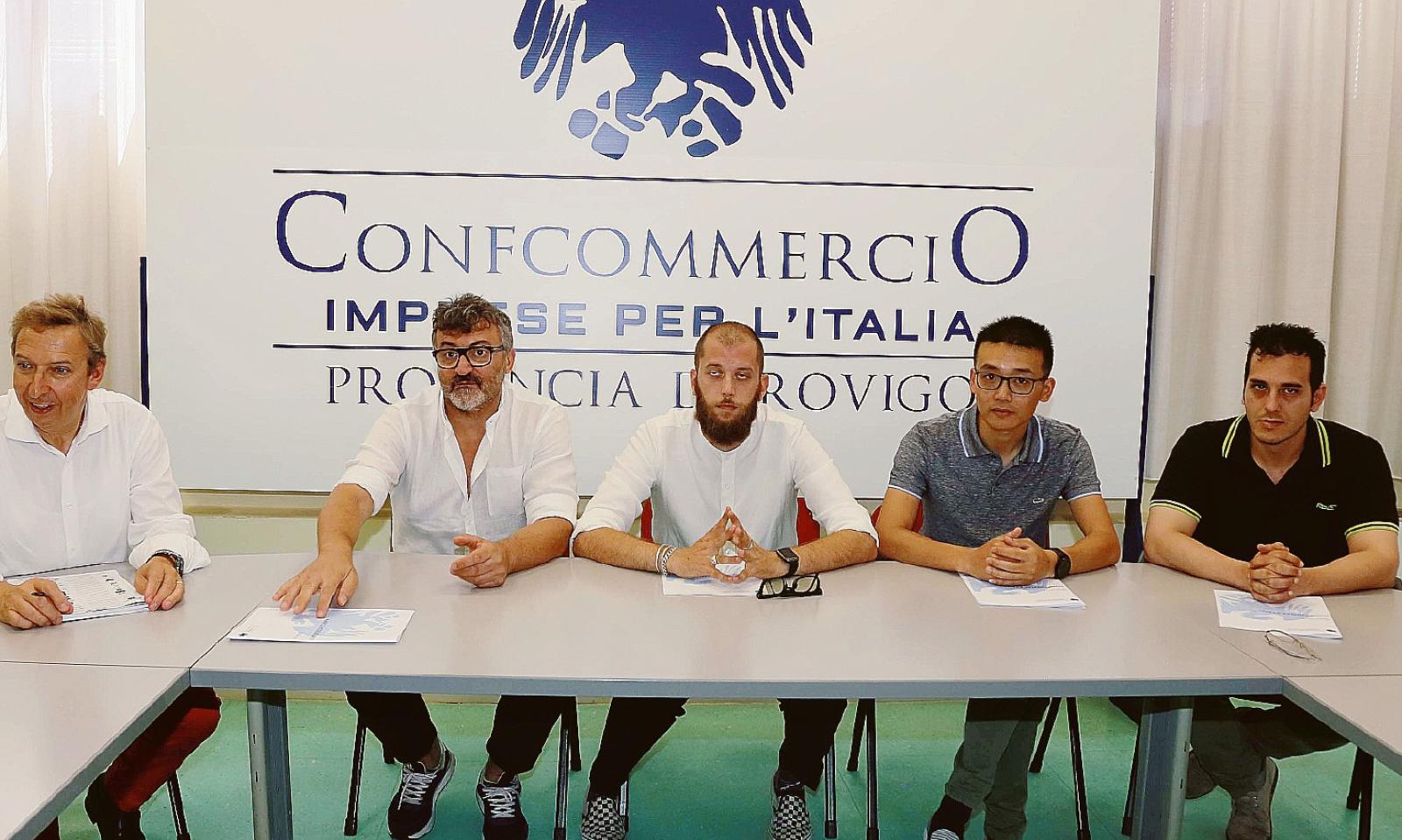 Negozi in rete, la app per offerte e promozioni