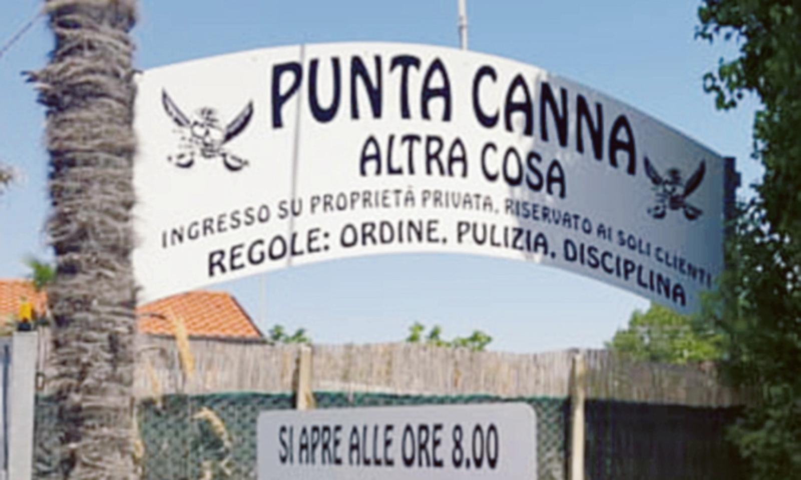 &ldquo;Bordello beach? 10 in marketing&rdquo;