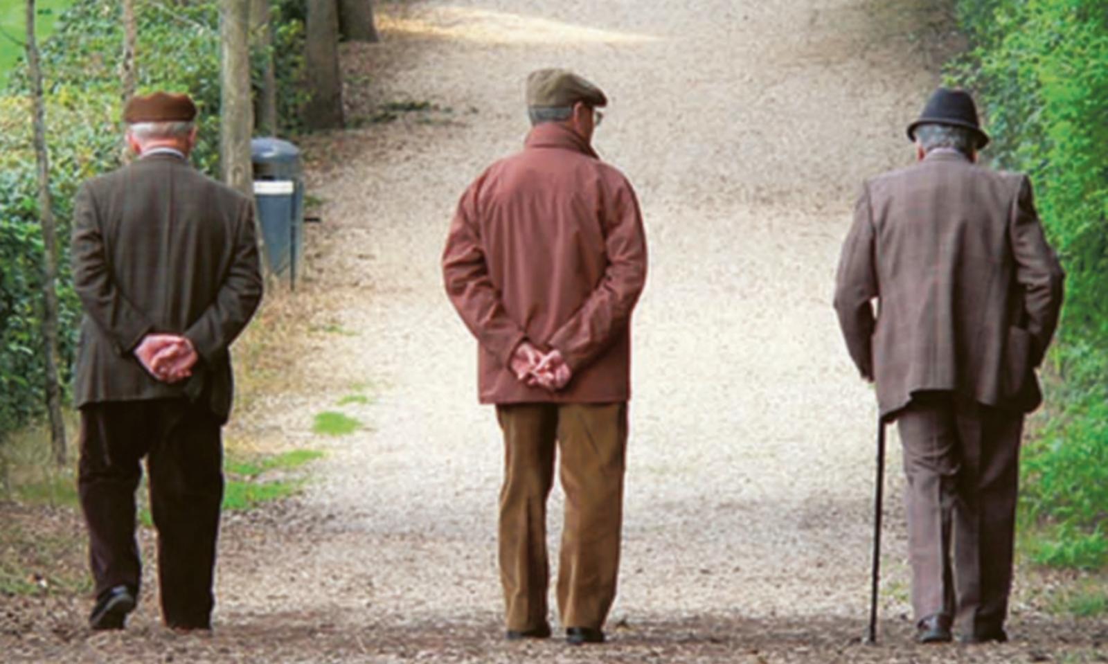 Pi&ugrave; anziani, meno bimbi: &egrave; allarme