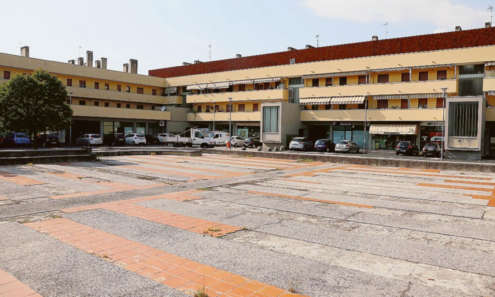 Al via una difficile rinascita