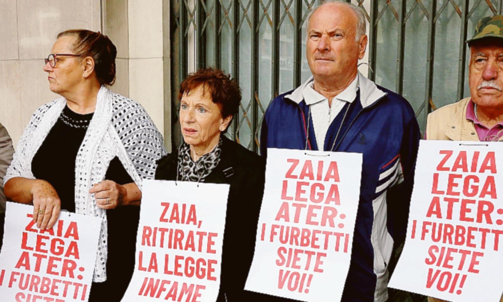 Ater, gli inquilini protestano