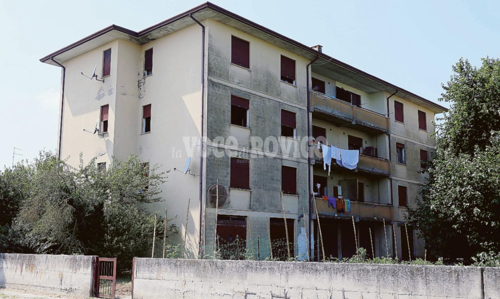 &ldquo;Ater, sfratti e case agli stranieri&rdquo;