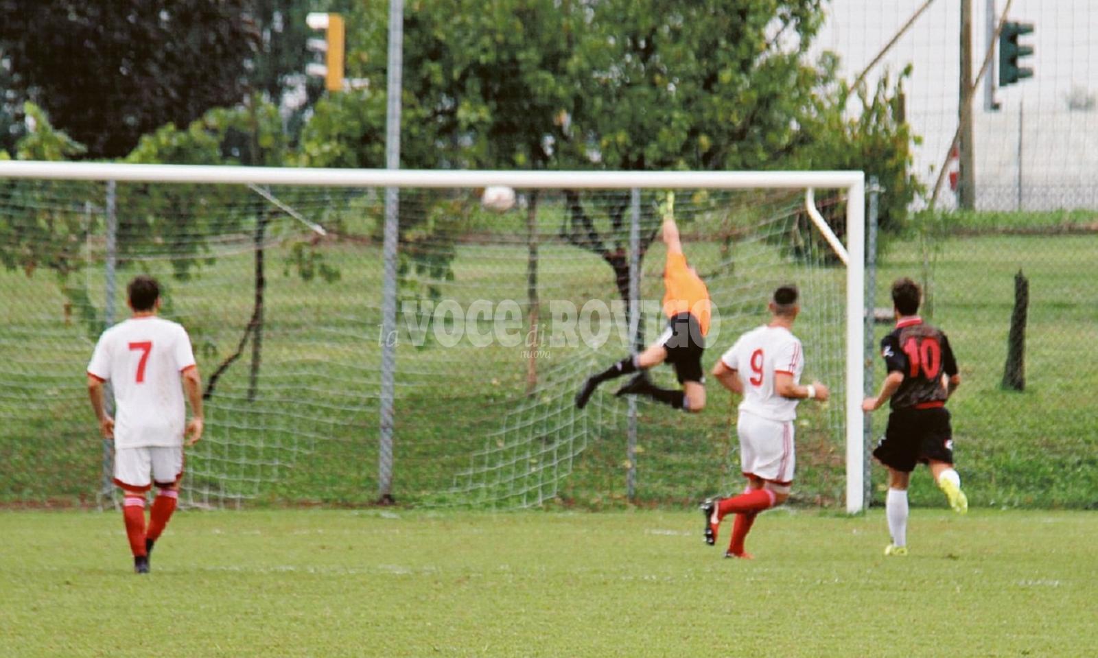 Pettorazza fermo al palo