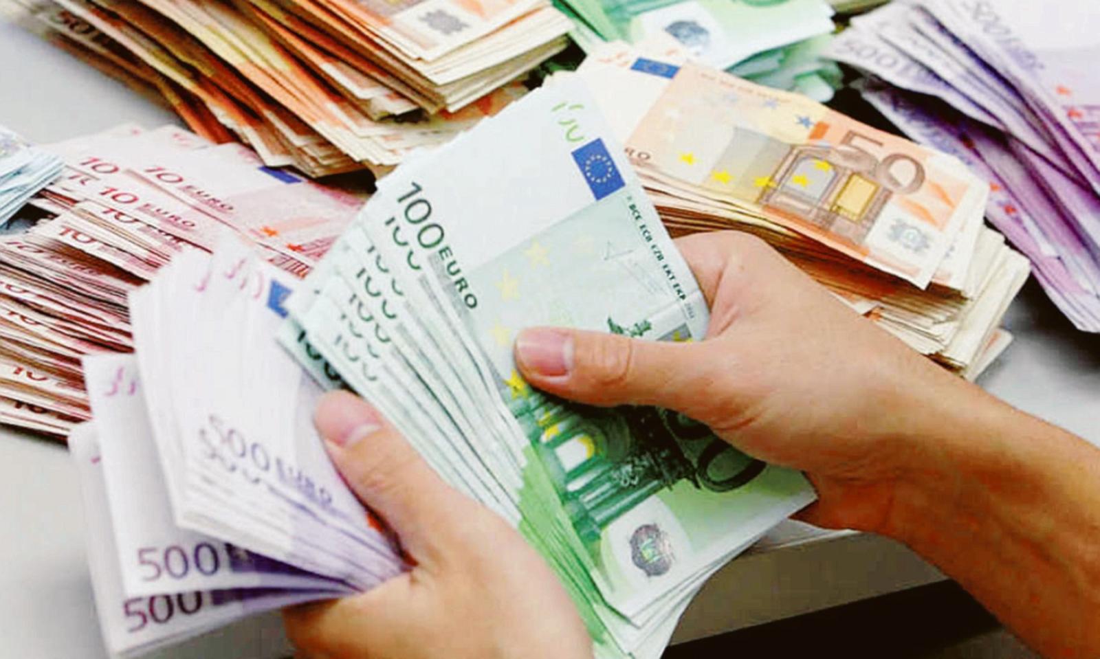 Disabile derubato dall'amico di infanzia di 600mila euro, tenta il suicidio