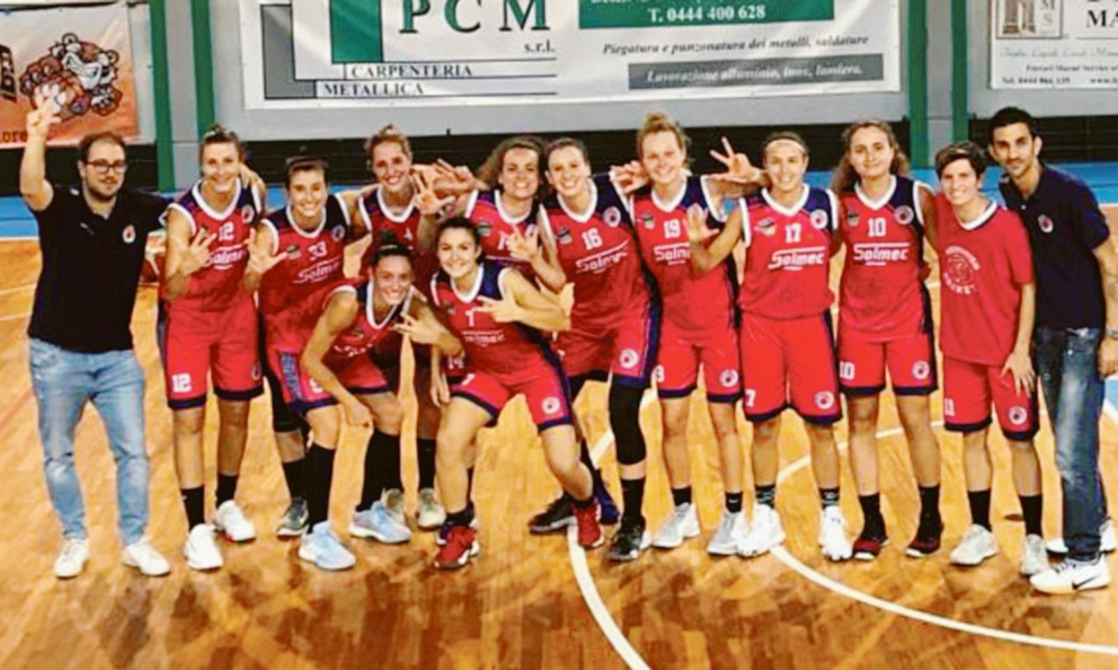 La Rhodigium cala un super tris