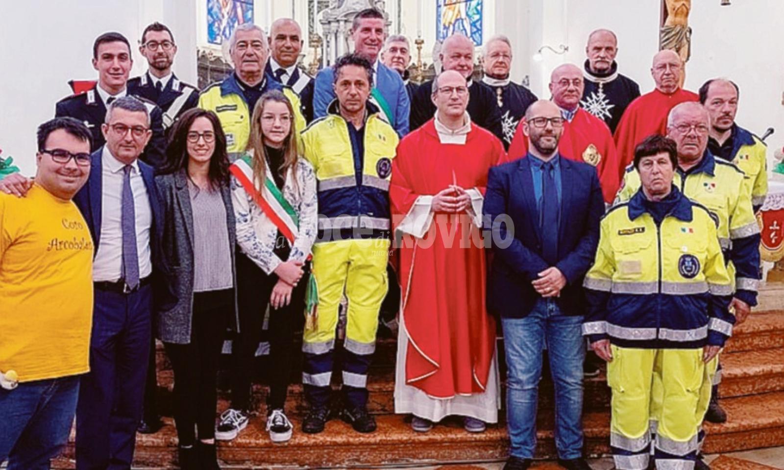 Il paese abbraccia don Stefano