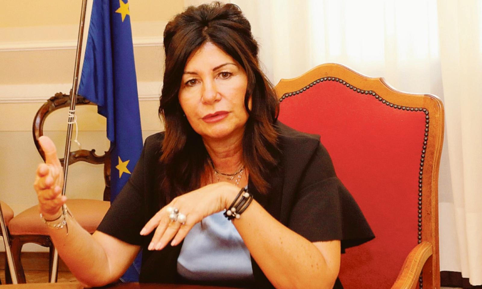 &ldquo;Al primo segnale, denunciate&rdquo;