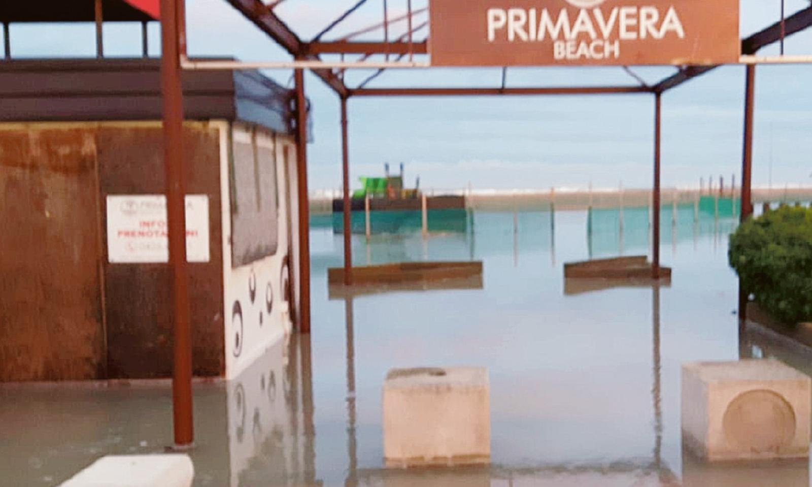 &ldquo;Danni ingenti, c&rsquo;&egrave; tanto da buttare&rdquo;