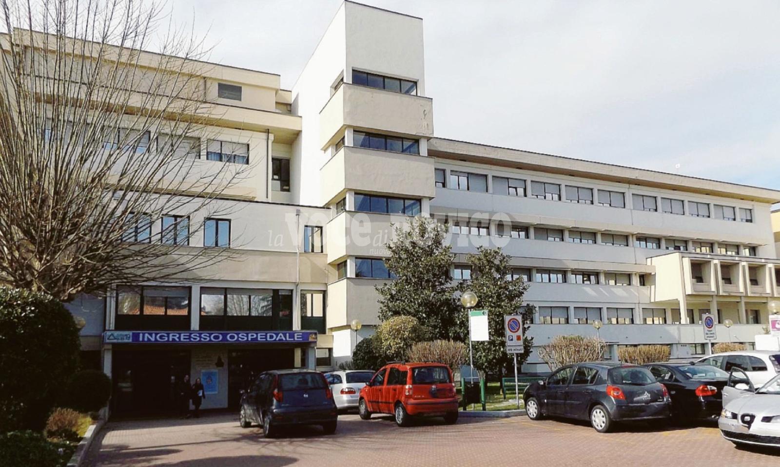 Cinque ostetriche a contratto