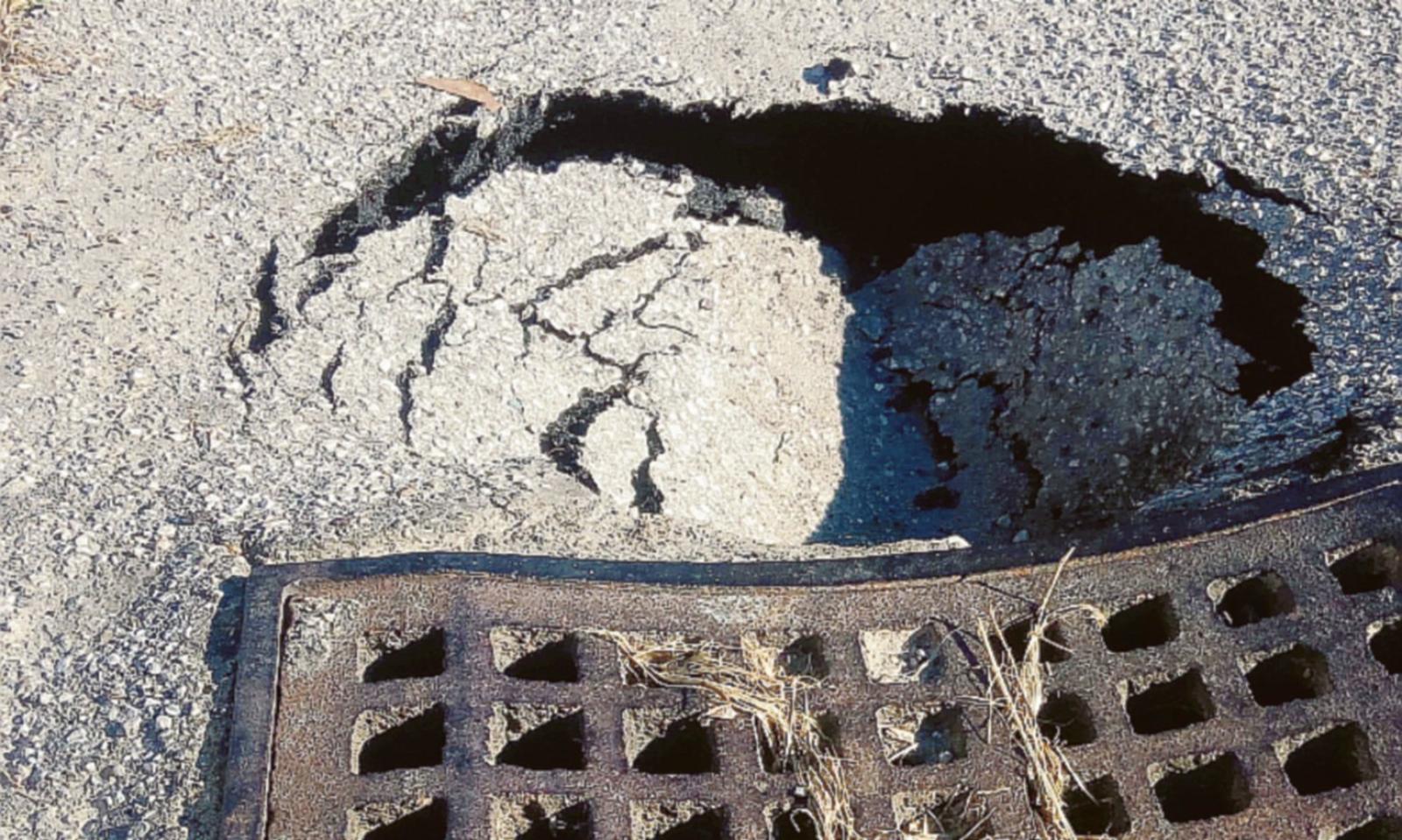 Una caduta che costa 15mila euro