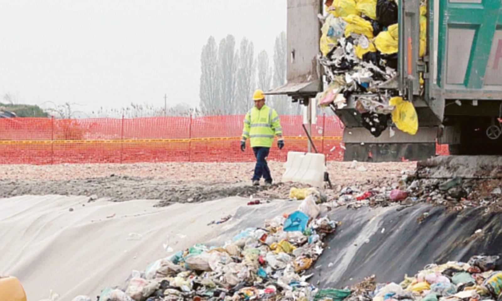  Futuro del sistema di raccolta e smaltimento dei rifiuti in stand by