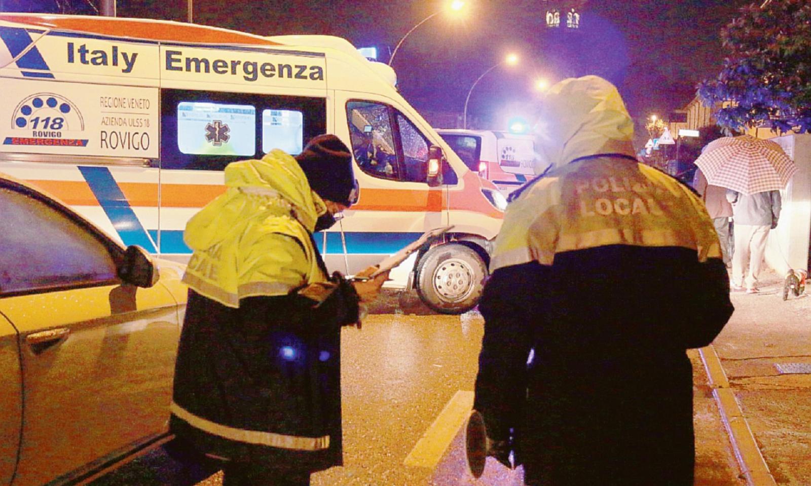 &ldquo;Viale Oroboni &egrave; troppo buia&rdquo;