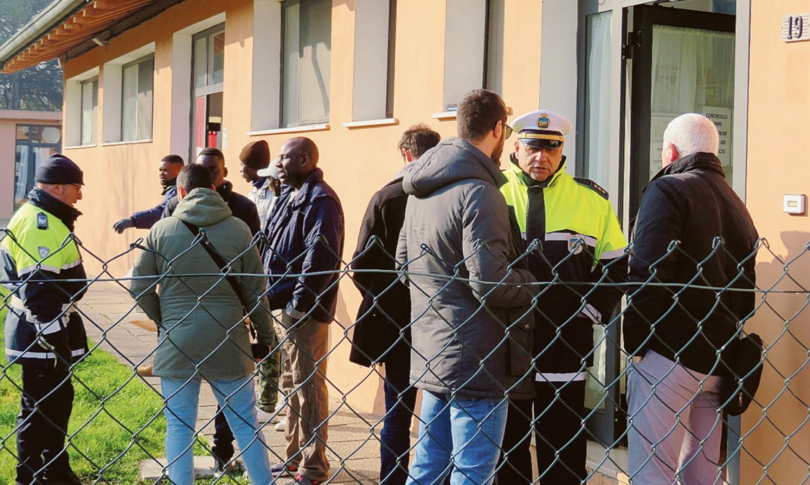 &ldquo;Profughi: fare luce sulla coop&rdquo;