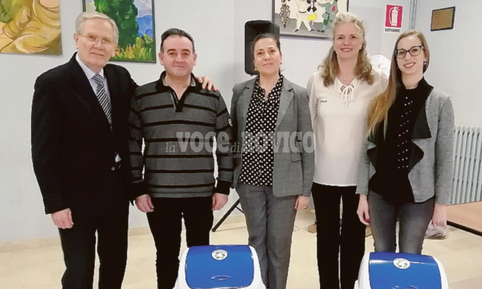 Dalla plastica nascono i vestiti