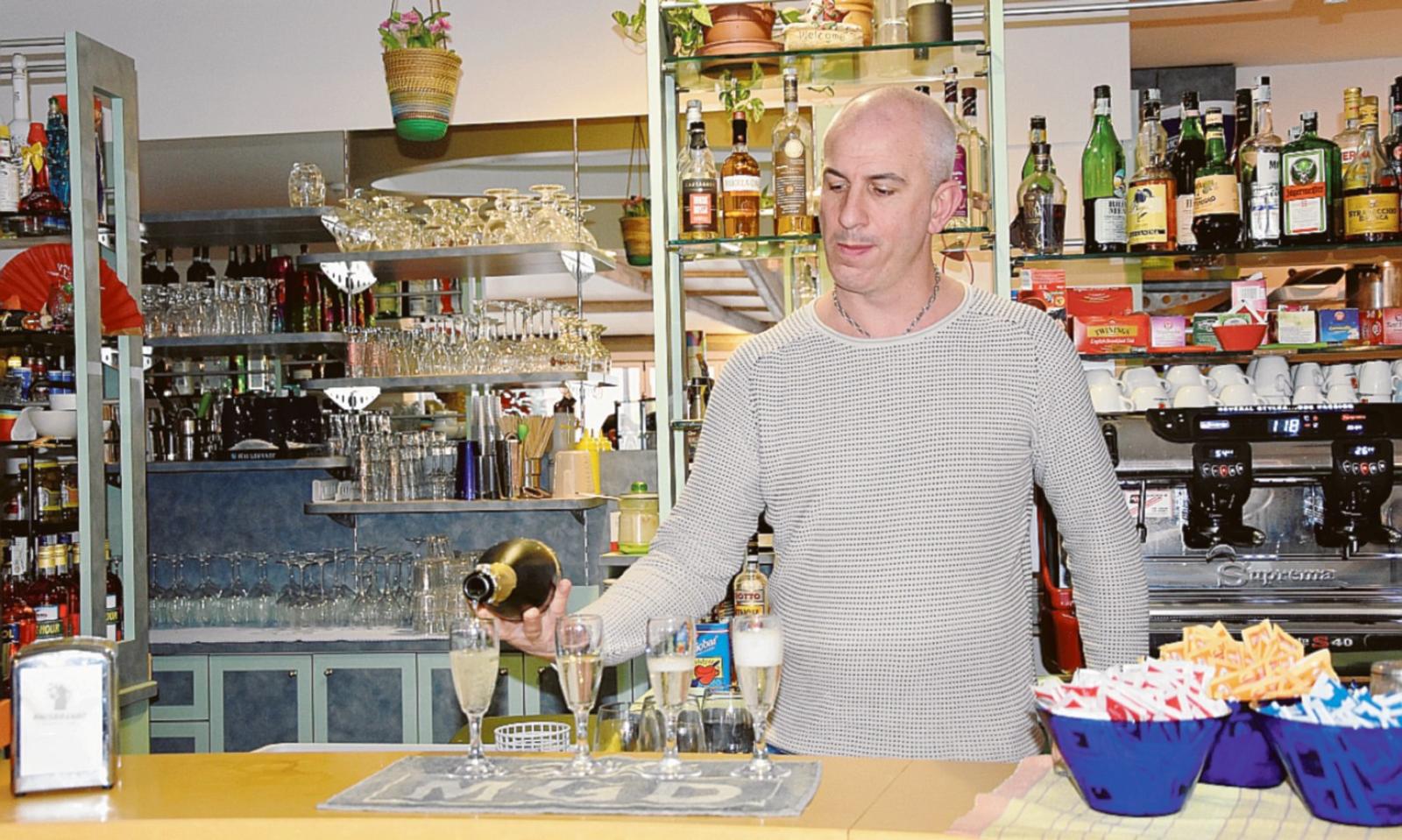 &ldquo;Cerco camerieri, ma non lavativi&rdquo;