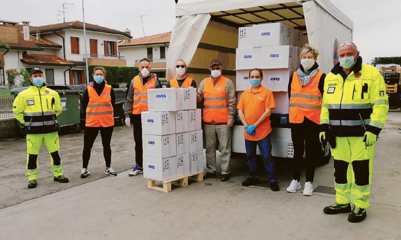 Avis, ecco i pacchi della solidariet&agrave;