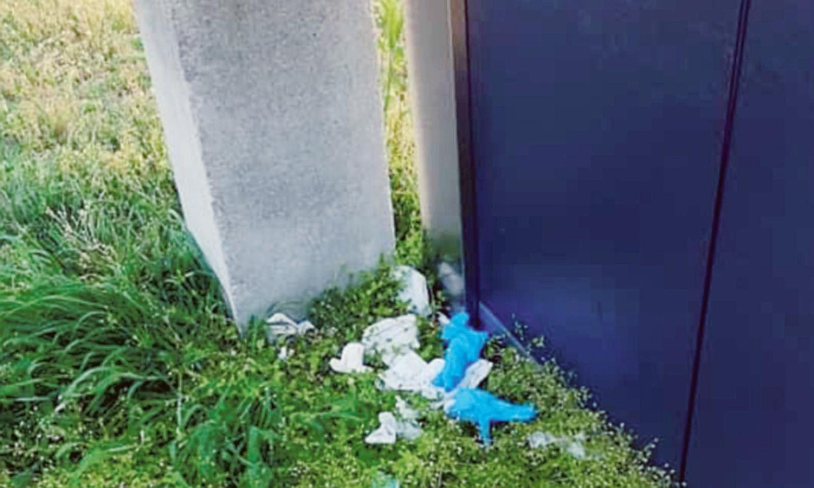 Discarica vicino alla casetta dell&rsquo;acqua