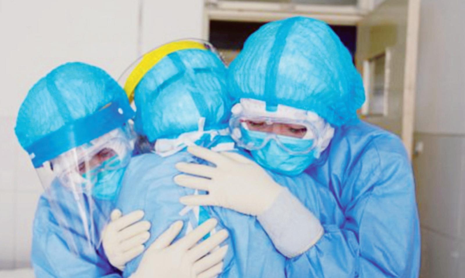 Infermieri e operatori aggrediti