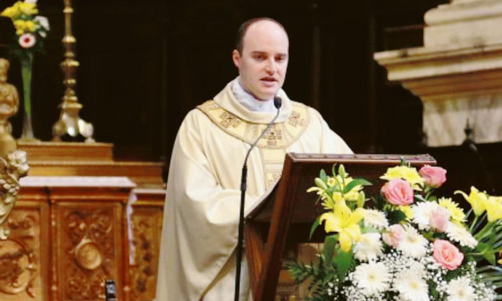 Luned&igrave; riaprono le porte delle chiese per le celebrazioni liturgiche