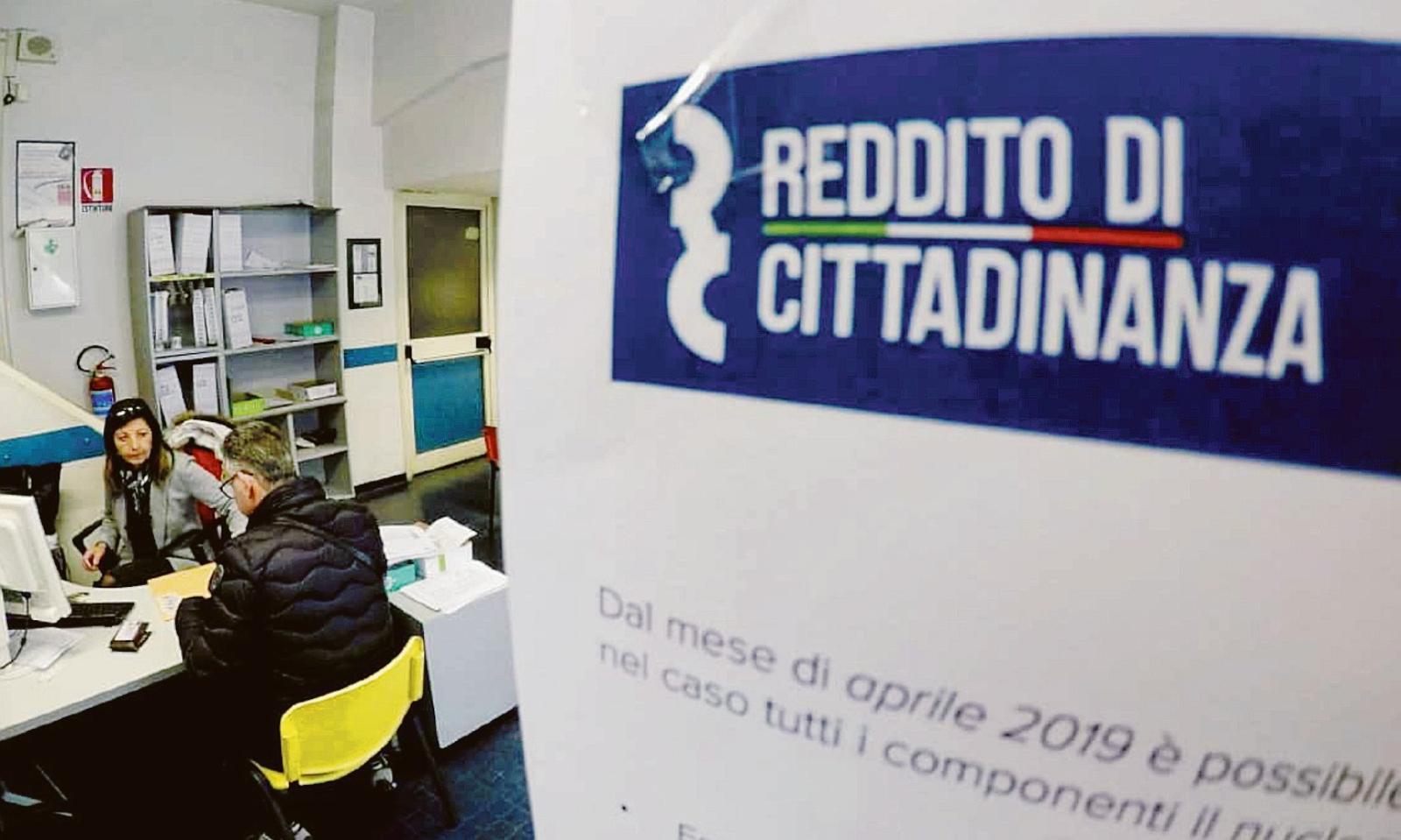 Reddito di cittadinanza: spese e nessun lavoro