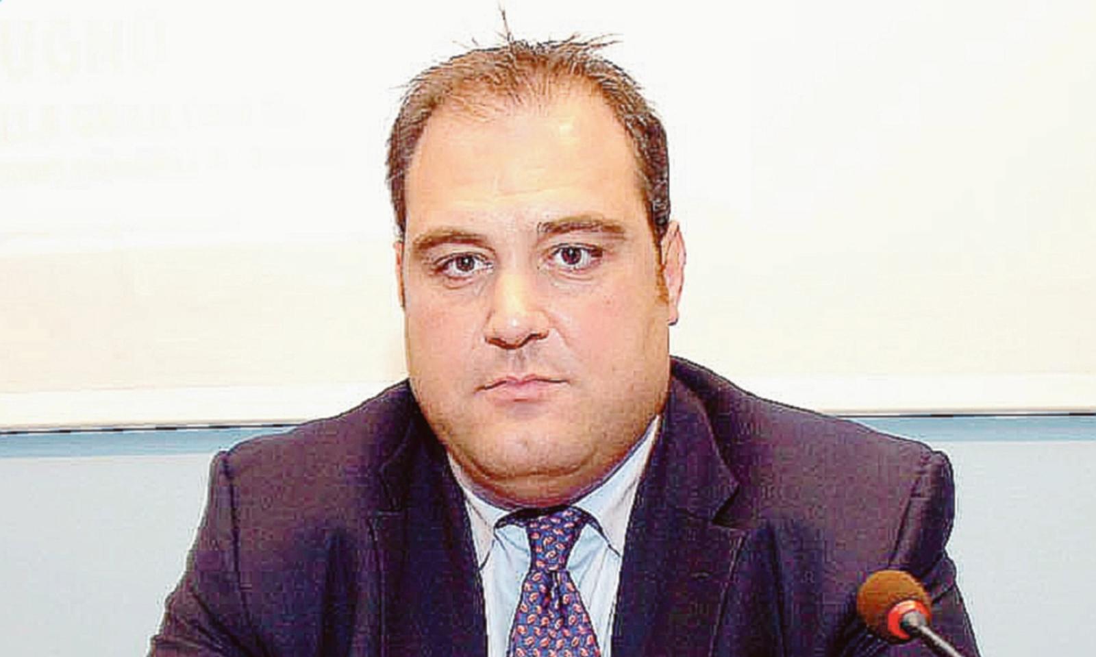 Fratelli coltelli: &egrave; caos nel partito