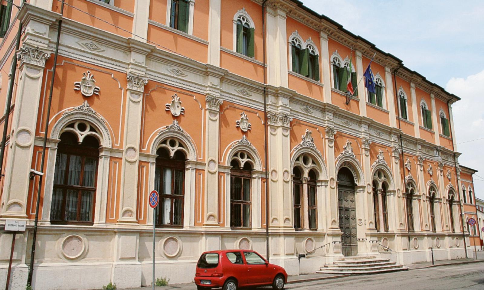 Il tribunale alla Guardia di Finanza