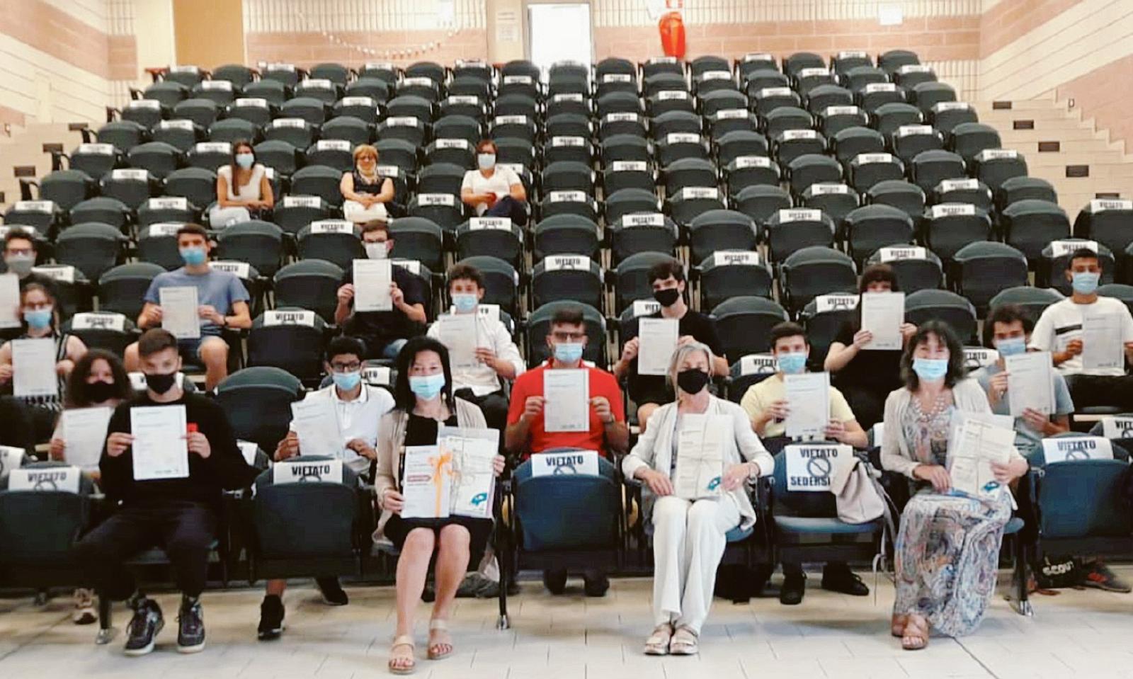 Al Viola-Marchesini 35 studenti da Cambridge