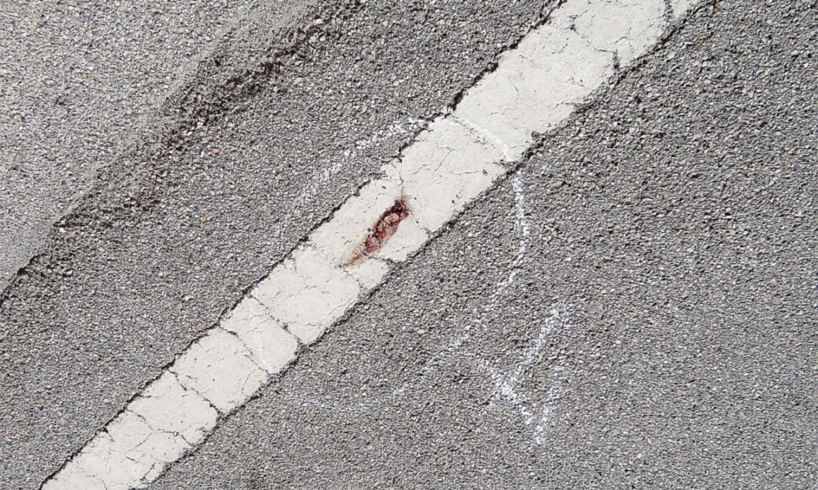 Ballerina del night accoltellata