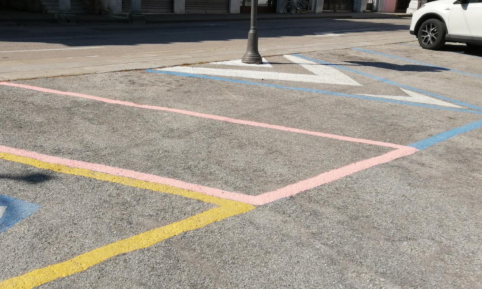 Arrivano in citt&agrave; i parcheggi rosa