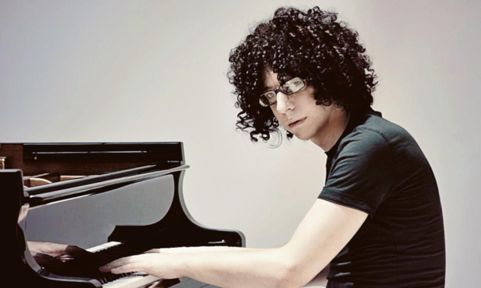 Allevi inaugura il festival arancione