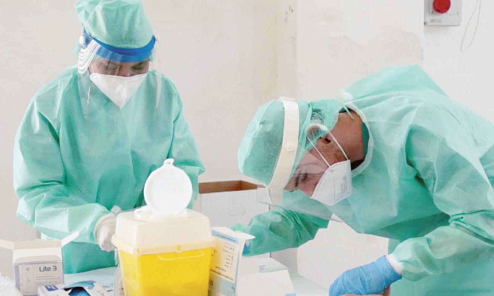 650 prof hanno gi&agrave; superato il test: nessun positivo al covid