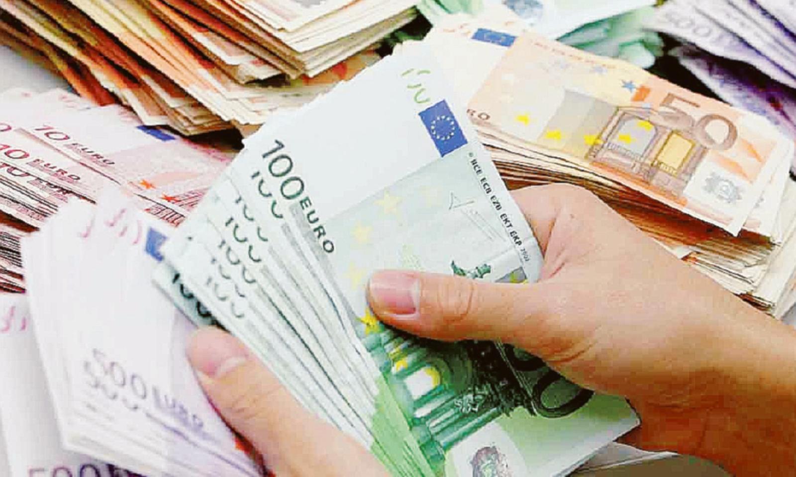 Scatta la maratona delle tasse