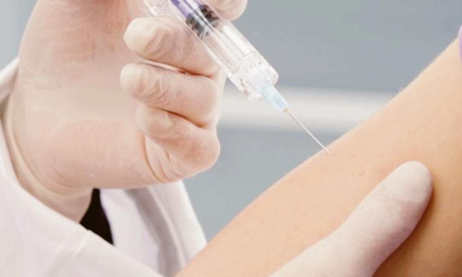 Terza dose dopo cinque mesi: &egrave; ufficiale