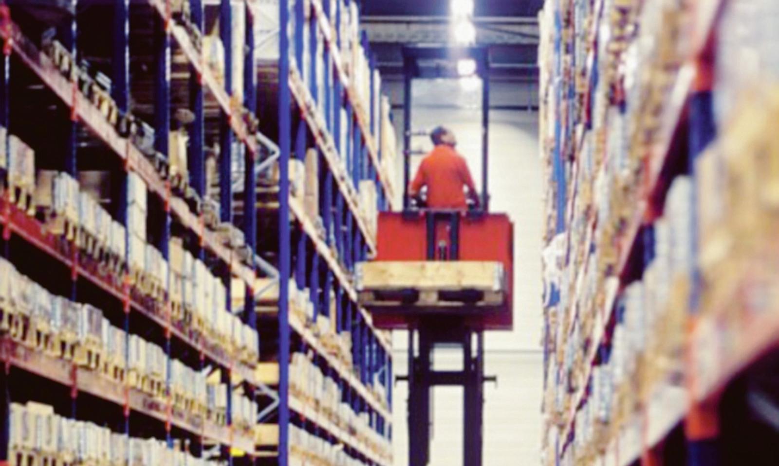 Via ai corsi per i diplomi in logistica