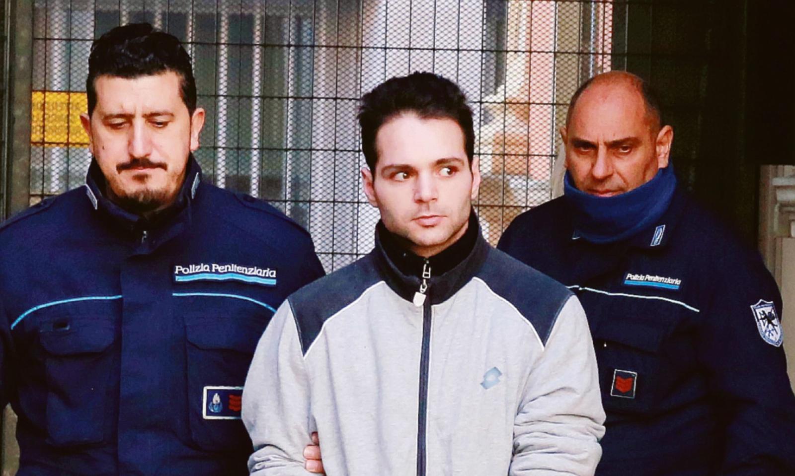 Il femminicida davanti al giudice: &ldquo;Non mi ricordo cosa ho fatto&rdquo;