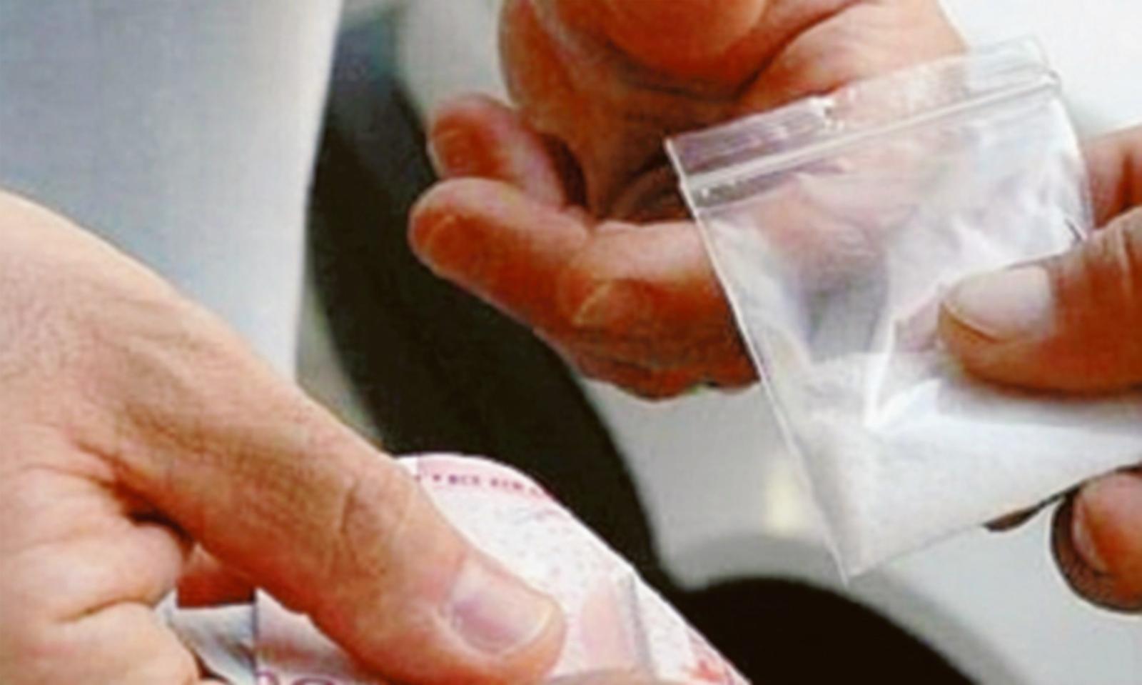 Spacciatore fuggitivo condannato a 16 mesi